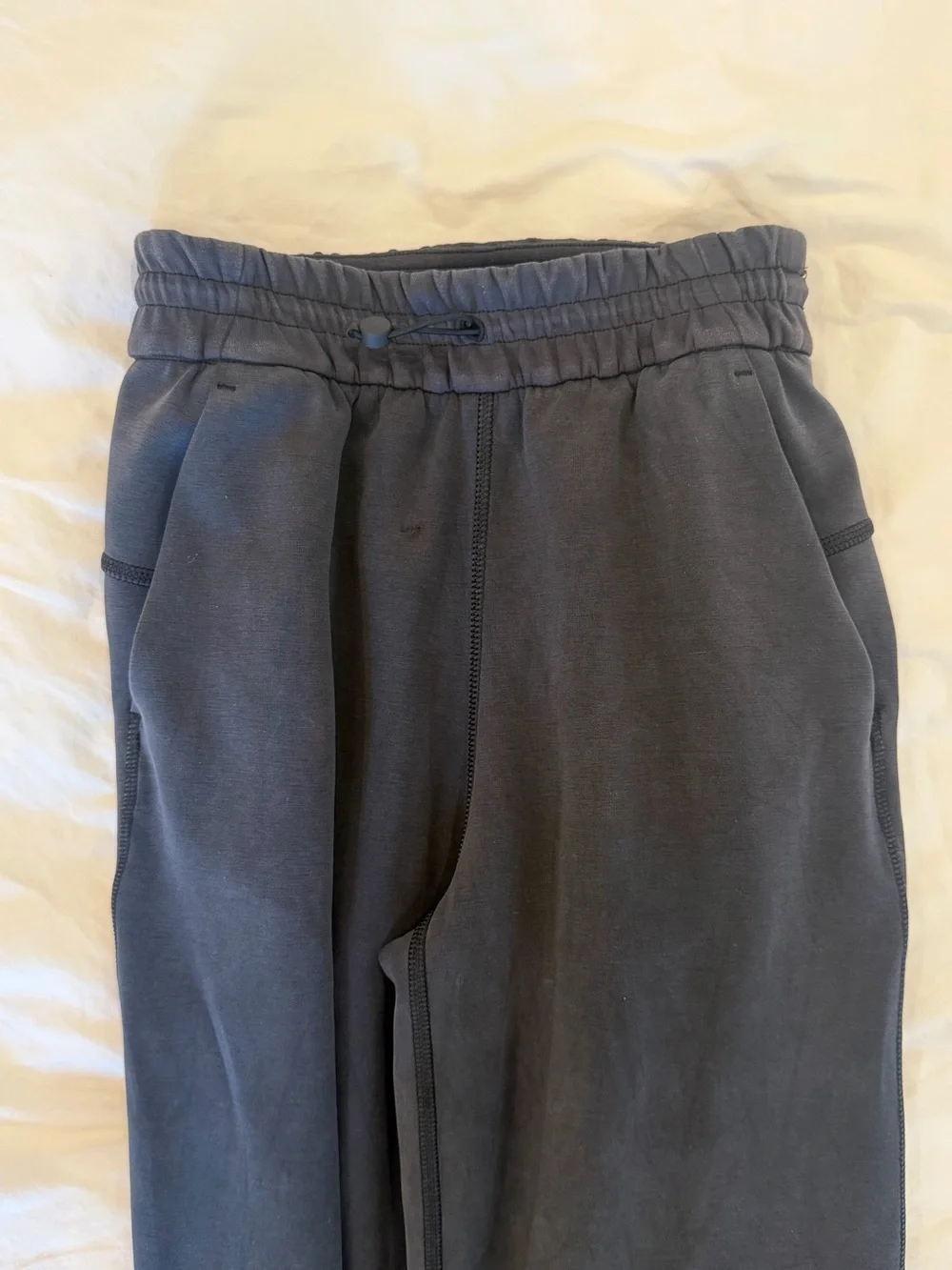 Lululemon Softstream High Ride Lounge Pants size 0